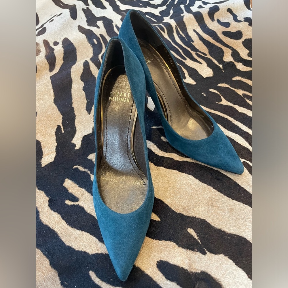 Stuart Weitzman Pointed Toe Suede Pumps
